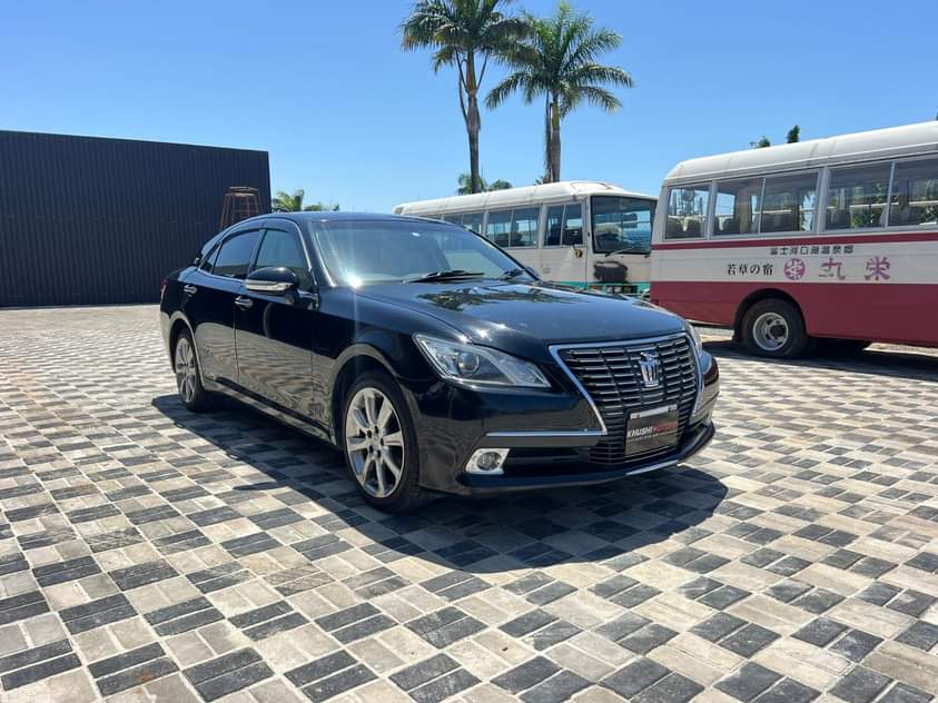 A picture of 2013 Toyota Crown Athlete