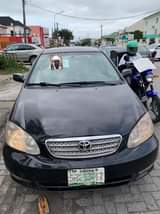 A picture of Corolla 2004