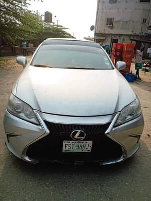 A picture of 2010 Lexus 2010