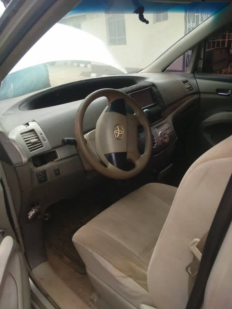 A picture of 08133920452 Toyota estima bus engine gear working perfectly buy an