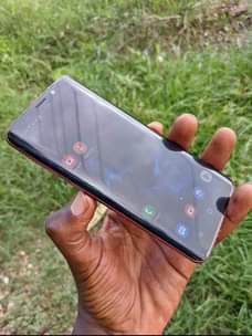 A picture of Samsung s9