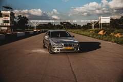 classifieds/cars bmw