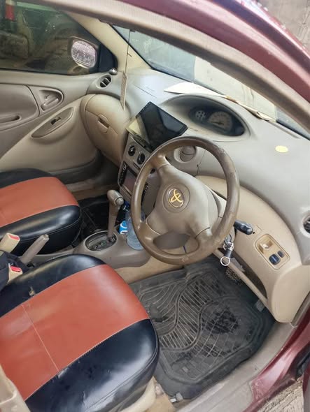 A picture of Toyota platz