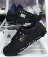A picture of SHOES