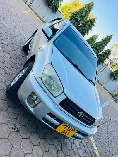 A picture of Toyota Rv4 kilitime Short
