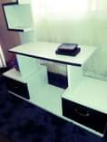 A picture of Show Case Ya Tv Mpya Bei 150 000 Mianzin