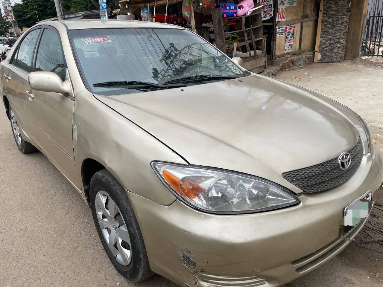 A picture of Toyota Camry 2004