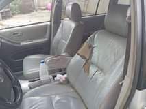 A picture of TOYOTA HIGHLANDER 2004