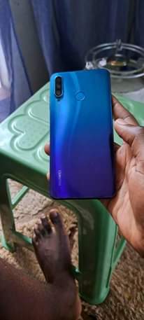 A picture of Quick sale Huwei Nova 4