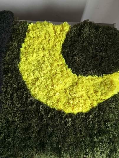 A picture of FLUFFY SHAGGY FOOT MAT