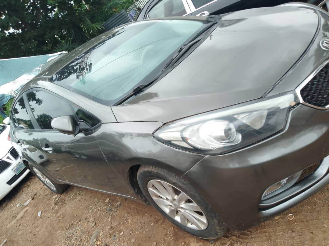 A picture of KIA CERATO 2012 MODEL