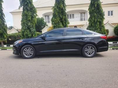 A picture of Hyundai Sonata 2015