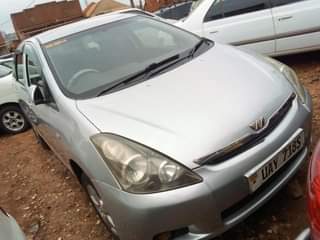 A picture of Wish toyota