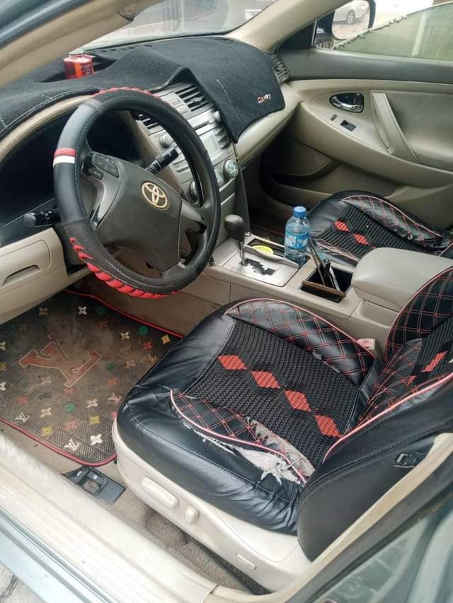 A picture of Toyota Camry 08 model