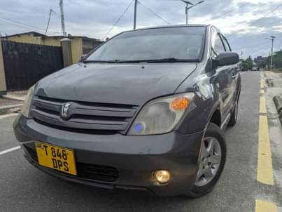 A picture of Toyota IST