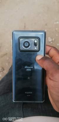 A picture of Aquos r6