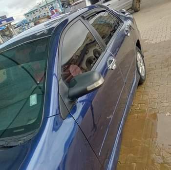 A picture of 2004 well maintained Toyota corolla