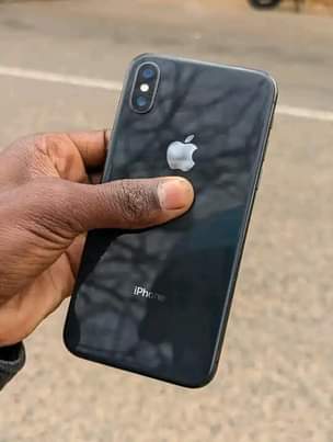 A picture of IPHONE X