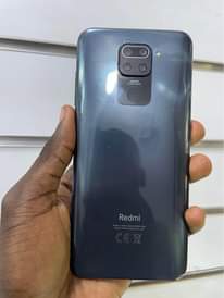 A picture of Redmi note 9 128gb 6gb clean no cracks 350k WhatsApp