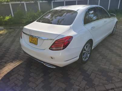 classifieds/cars mercedes