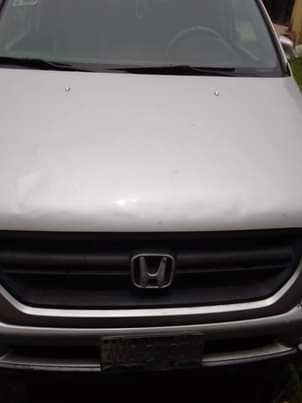 A picture of 2005 FIRSTBODY HONDA PILOT