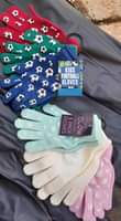 A picture of Shoe s caps gloves