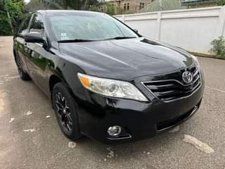 A picture of Toyota Camry 4plugs 2010 model Registered First body Highest Grade