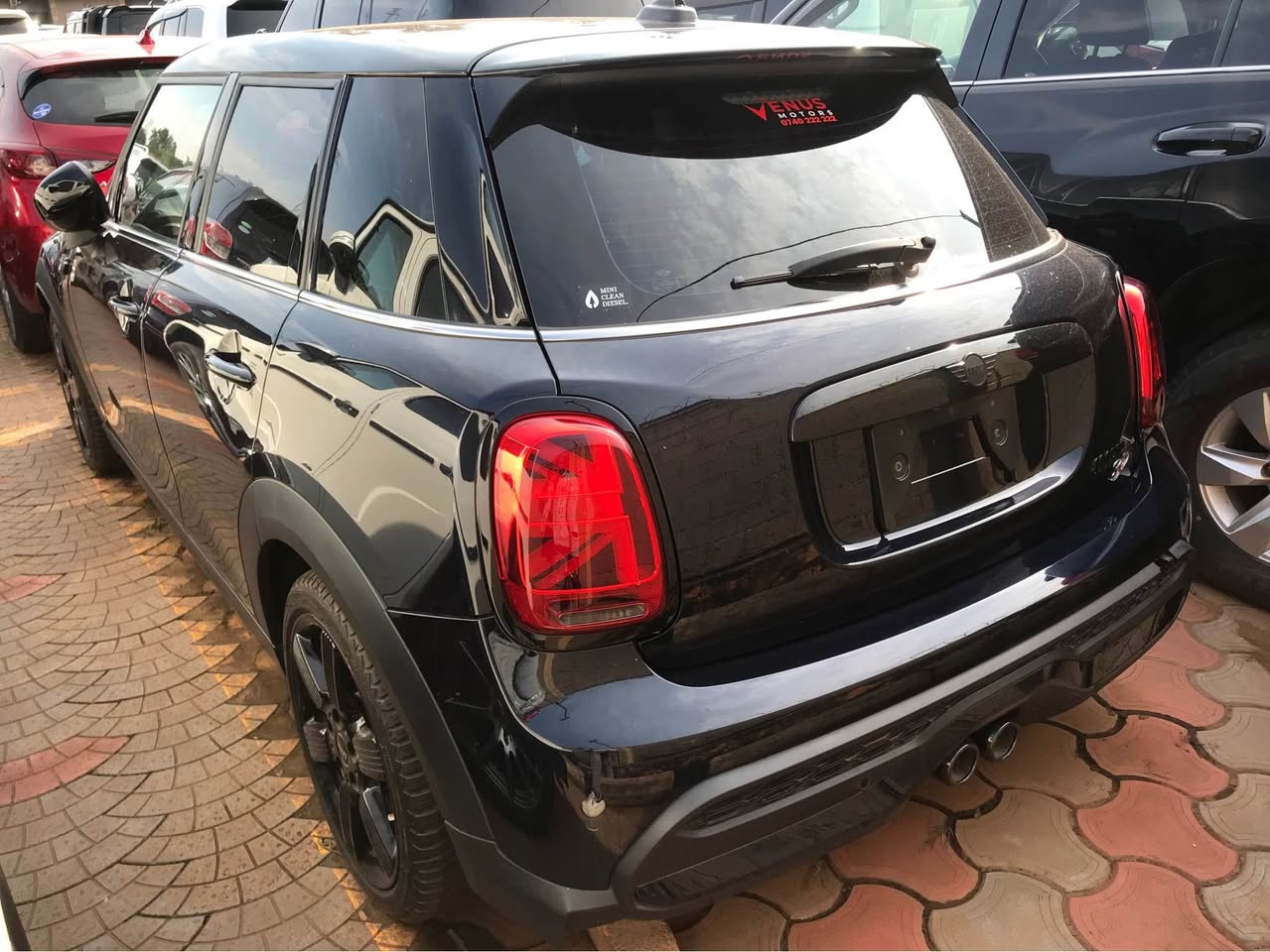 A picture of MINI COOPER ON QUICK IN KAMPALA CITY BRAND