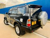 A picture of TOYOTA LAND CRUISER PRADO