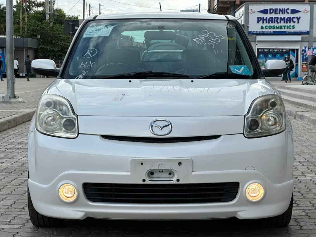 A picture of MAZDA VERISA
