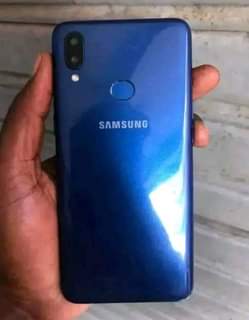 A picture of Samsung a10s