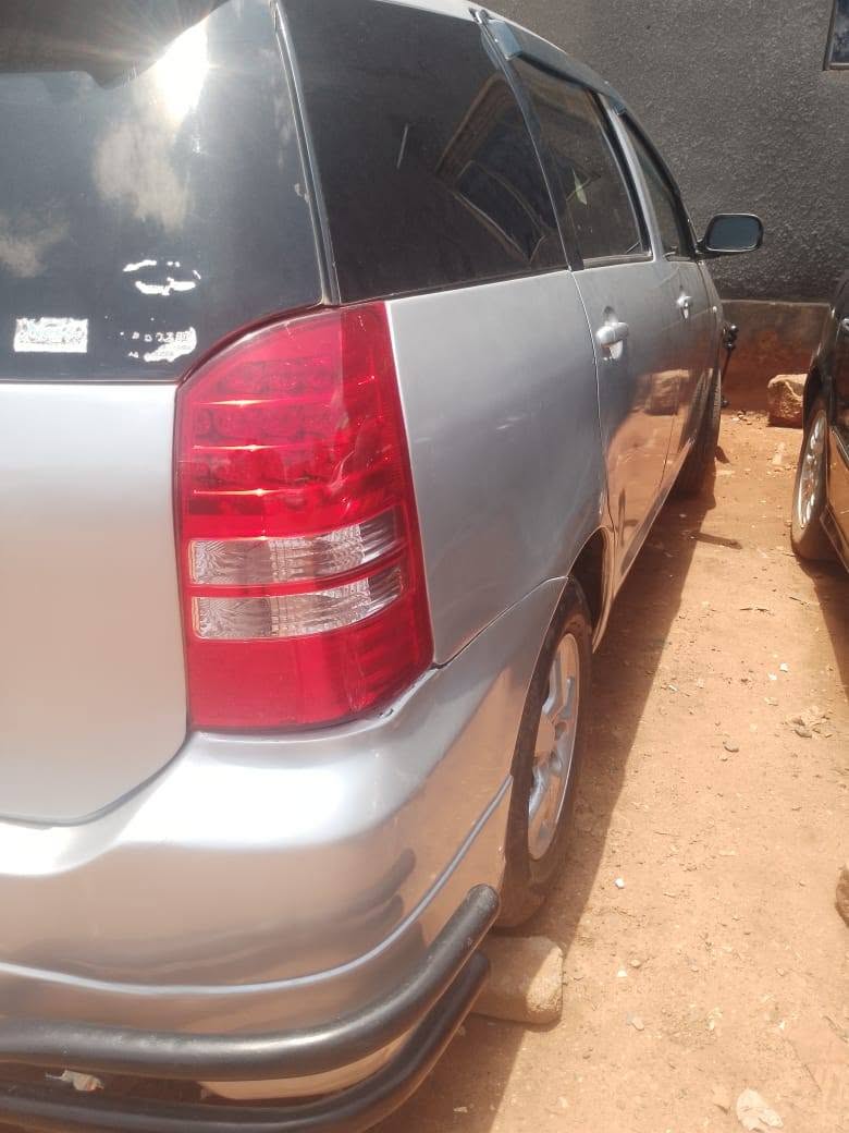 A picture of Toyota wish