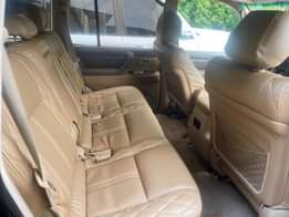 A picture of CLEAN REGISTERED TOYOTA LANDCRUISER 3.2M NET PRICE KEYLESS ENTRY ABUJA