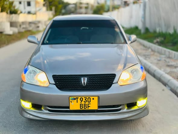 A picture of Price bei 5 8 Hotline TOYOTA GRAND MARK11 FOR SALE