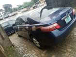 A picture of Toyota camry 09