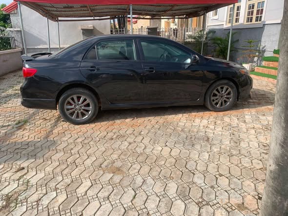 A picture of Corolla 2010