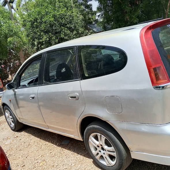 A picture of Honda stream