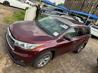 A picture of 2015 Toyota Highlander XLE foreign 38M ABUJA DEAL 08132662602
