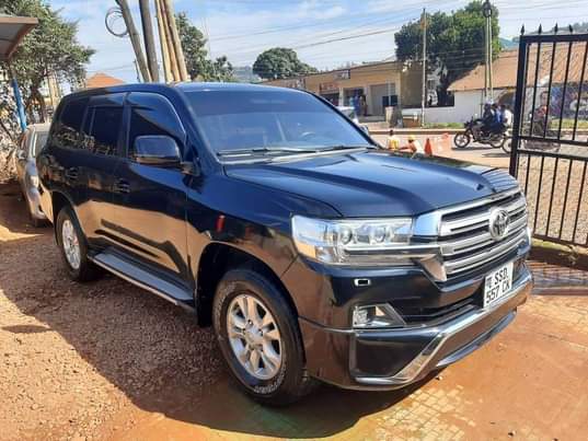 A picture of 2012 Japan Toyota land cruiser 4 wheel