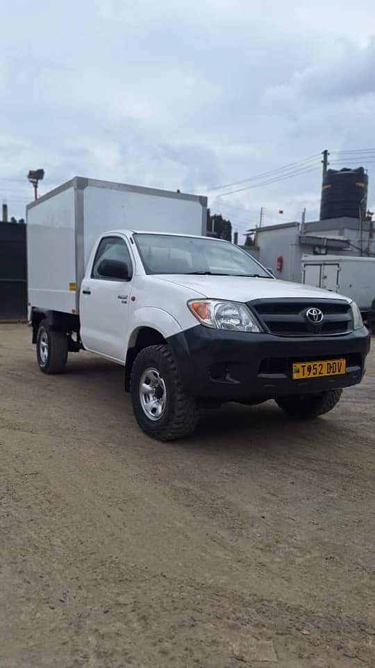 A picture of Toyota hilux pick up
