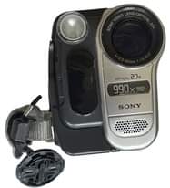 A picture of 1 classic early 2000s Sony Handycam with a high quality