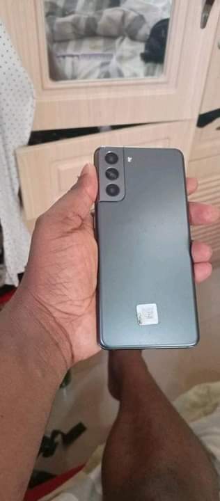 samsung s21