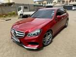 A picture of MERCEDECS BENZ E250