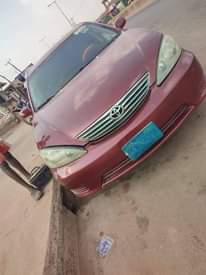 A picture of 2004 Toyota Camry 2004 Neatly Used First body