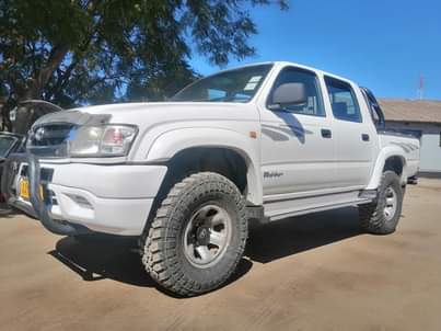 used toyota hilux