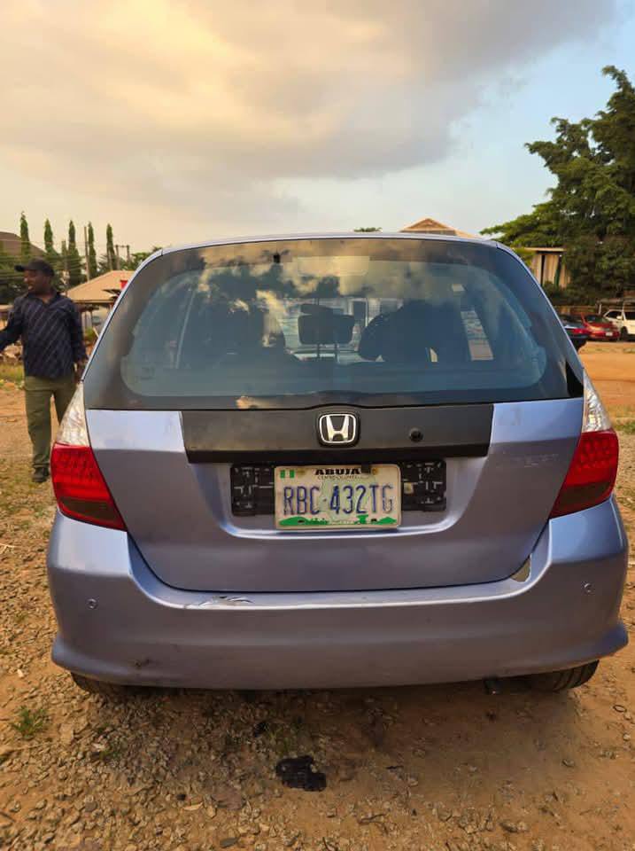 A picture of Distress alert Super sharp Honda jazz 2008 model with everything