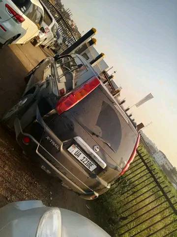A picture of Nissan x trial
