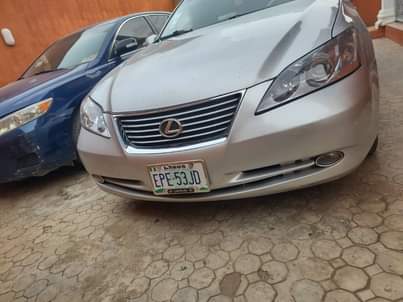 A picture of SWEET DEAL Super clean 2009 Lexus ES350 Registered Toks standard