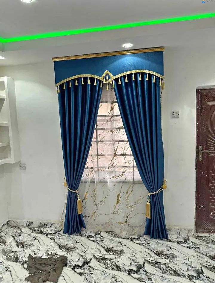 A picture of Curtains