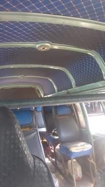A picture of Toyota hiace 2l